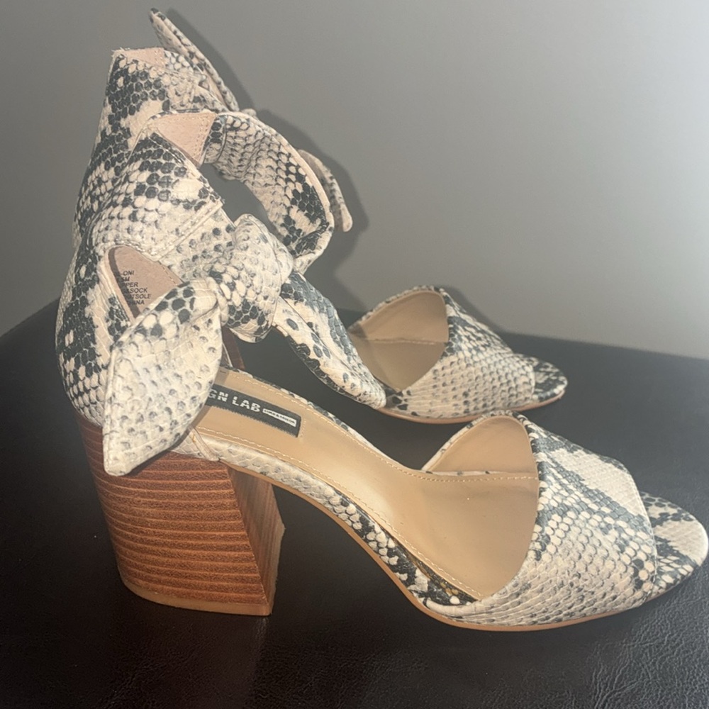 Snakeskin Ankle Tie Heels Sandals - Picture 1 of 8